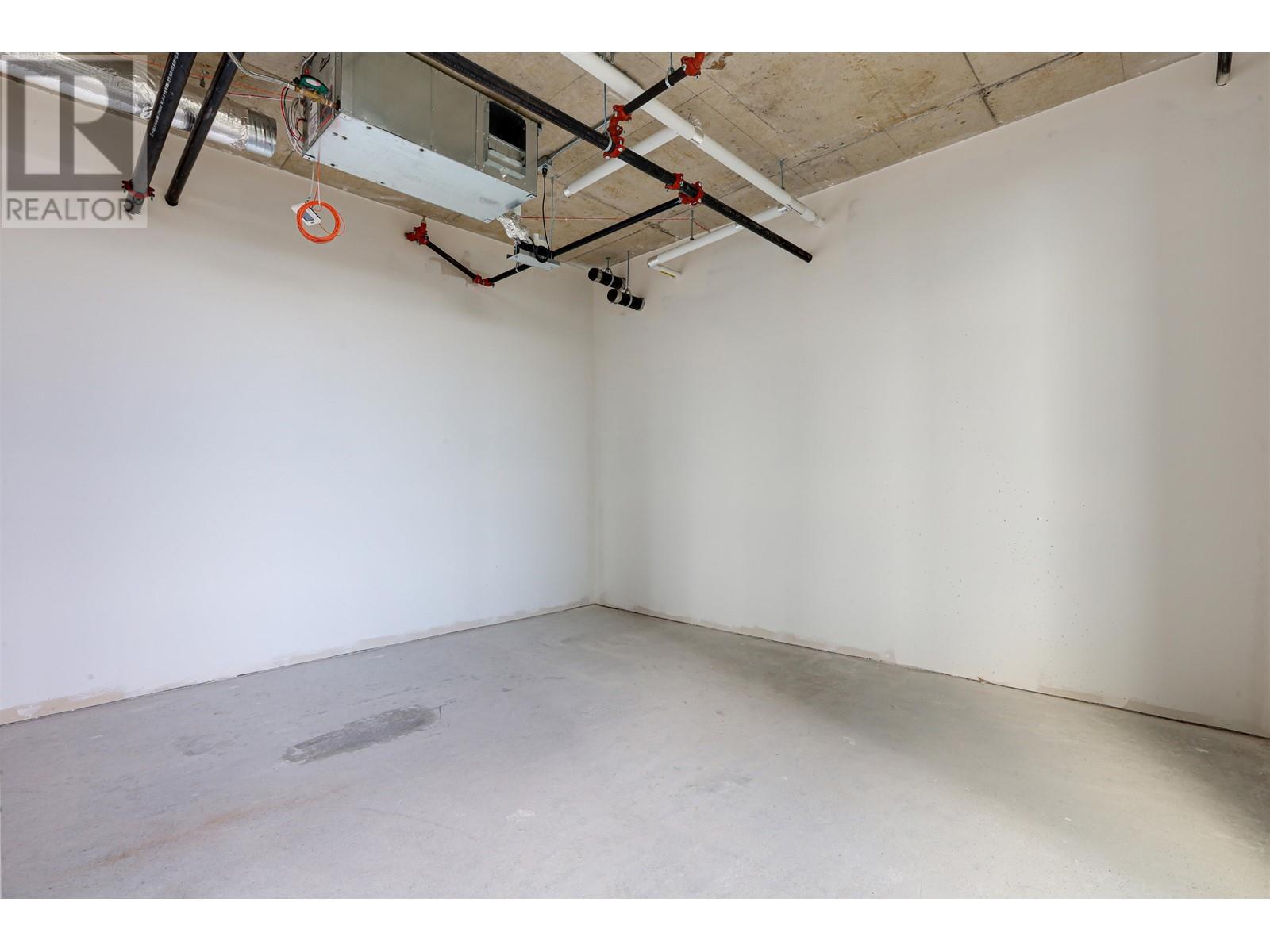 605 2992 Glen Drive, Coquitlam, BC