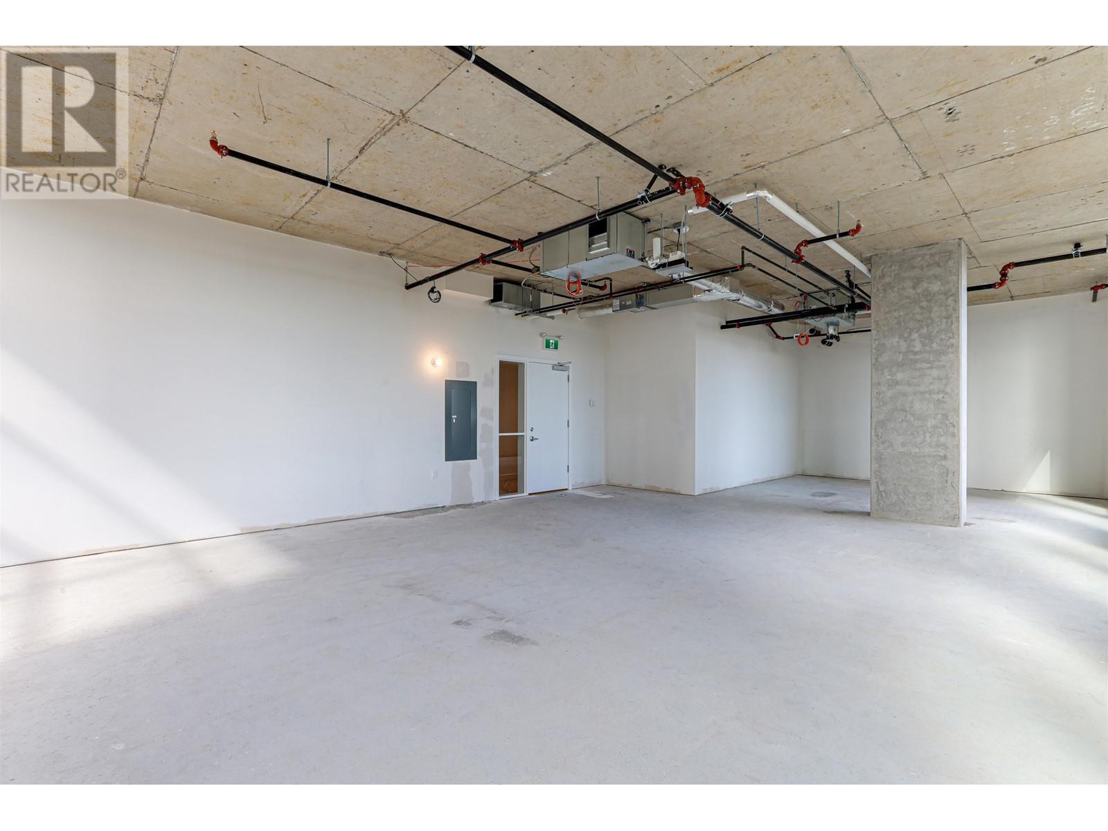 605 2992 Glen Drive, Coquitlam, BC