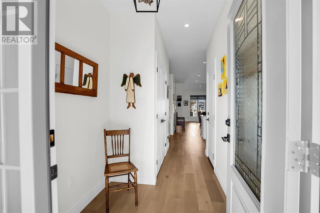 102 Leneve Street, Lambton Shores, ON - Indoor Photo Showing Other Room