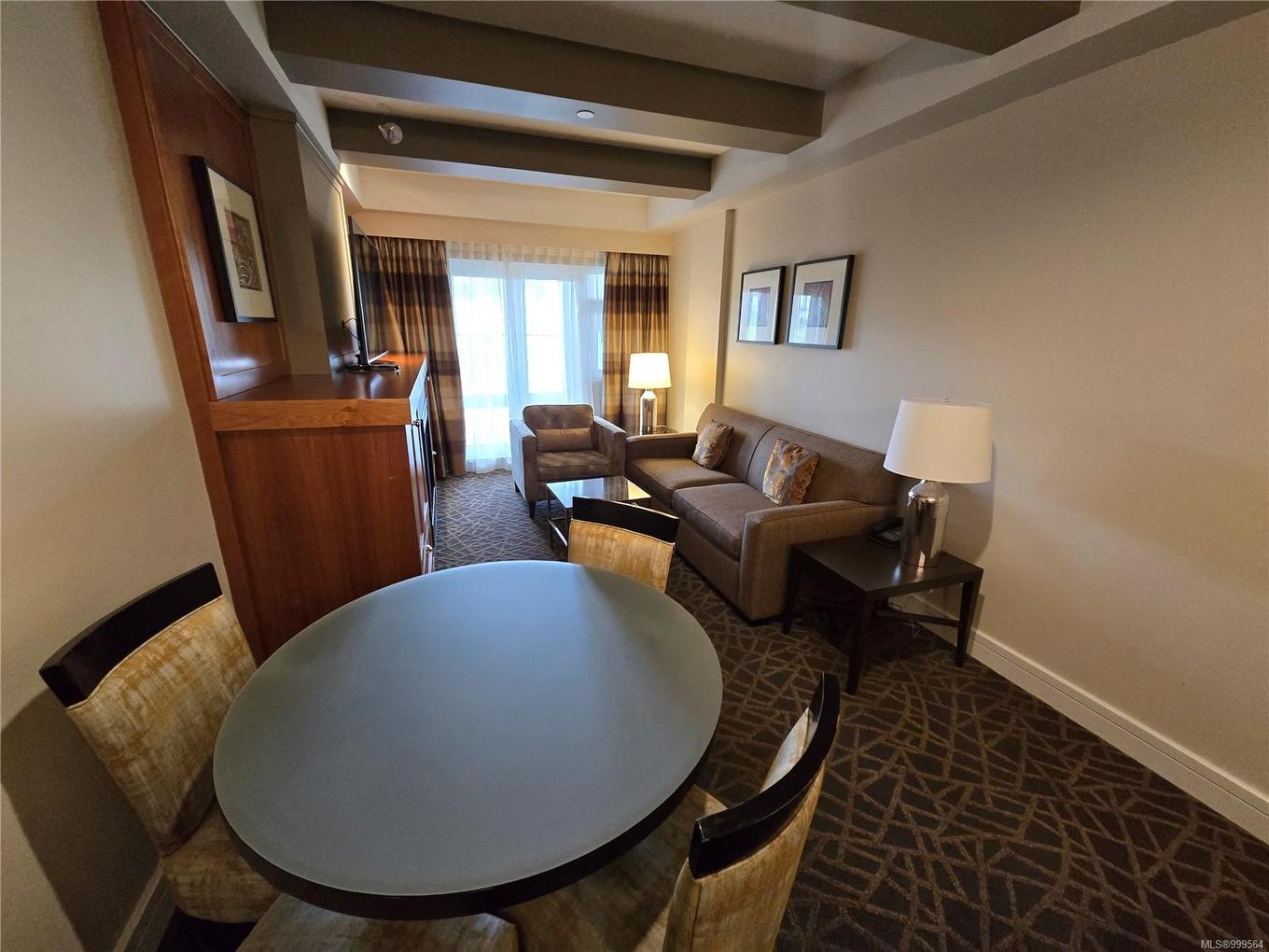 236/238 C-1999 Country Club Way, Langford, BC - Indoor