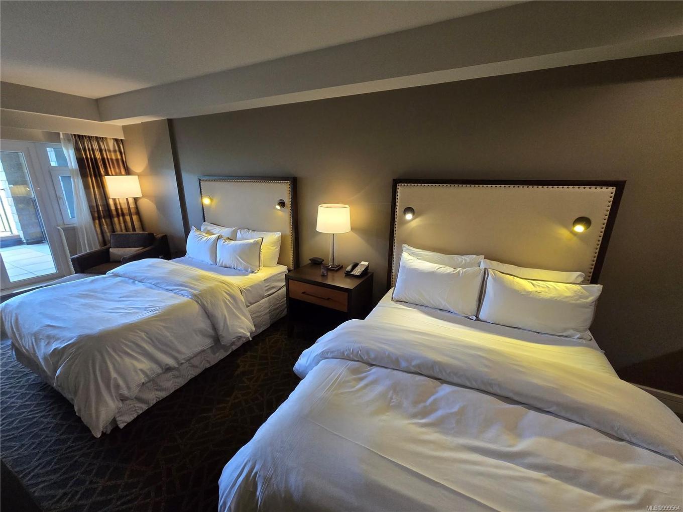 236/238 C-1999 Country Club Way, Langford, BC - Indoor Photo Showing Bedroom