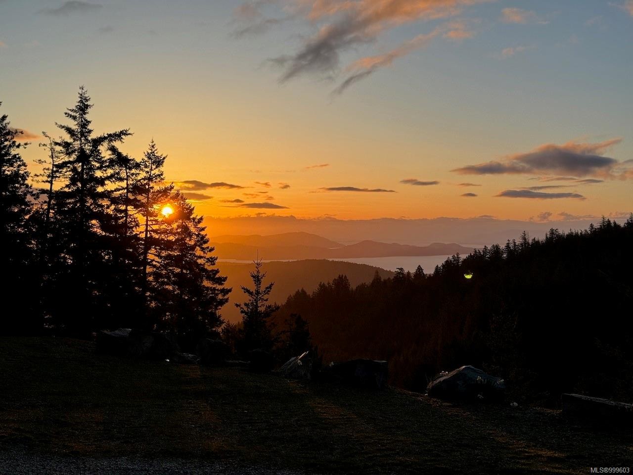 1172 Musgrave Rd, Salt Spring, BC