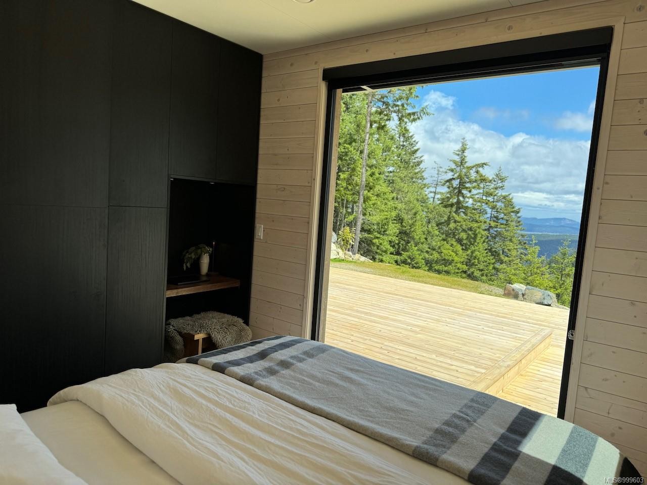 1172 Musgrave Rd, Salt Spring, BC