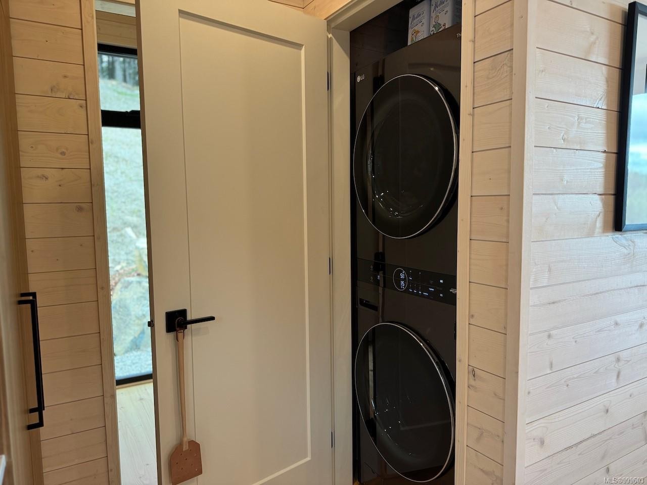 1172 Musgrave Rd, Salt Spring, BC