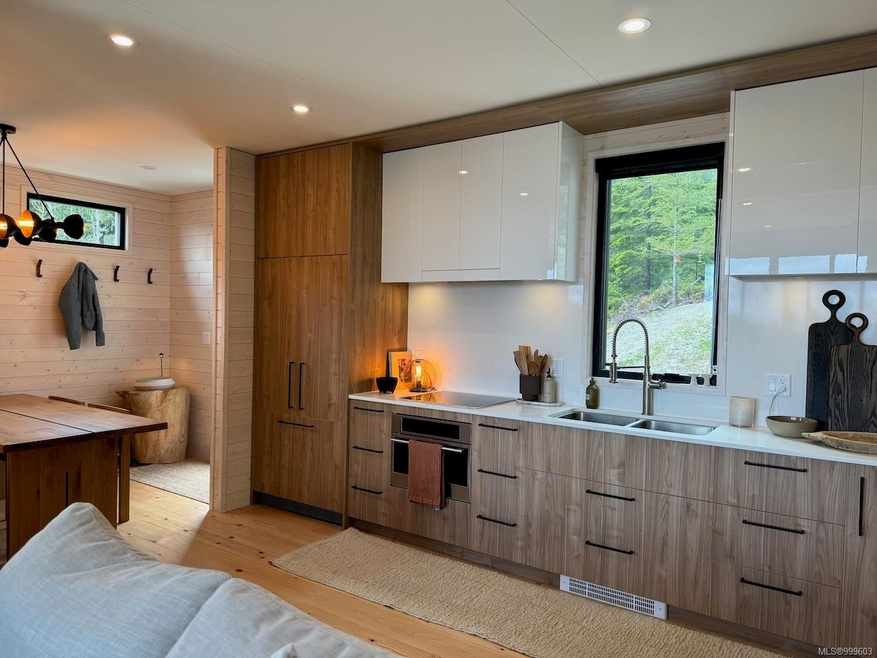 1172 Musgrave Rd, Salt Spring, BC