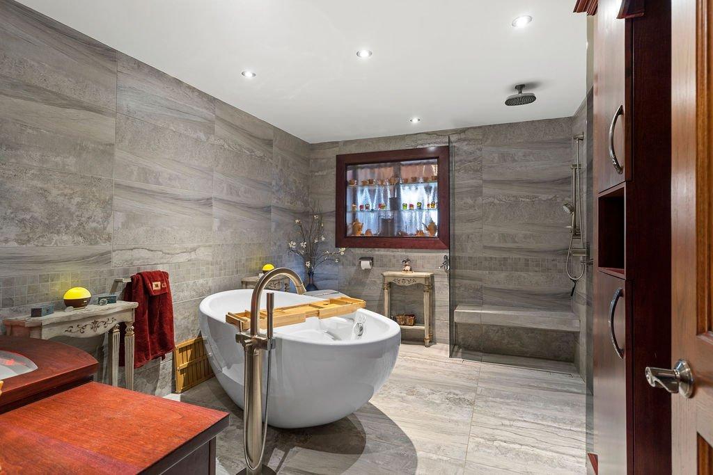 Bathroom - 2780 Tsse Belleau, Longueuil (Le Vieux-Longueuil), QC - Indoor Photo Showing Bathroom