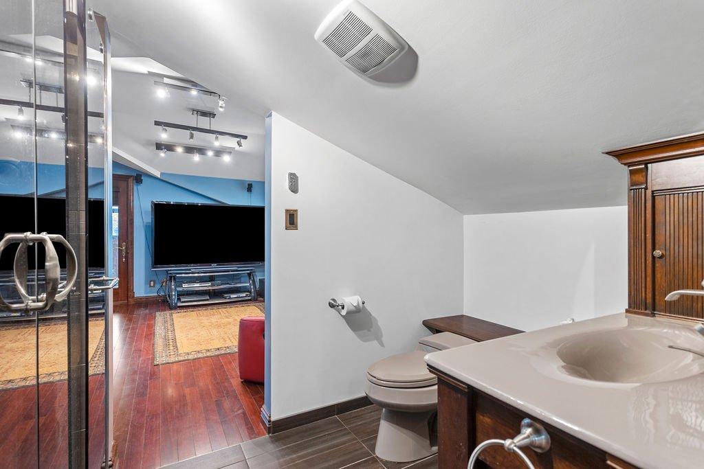 Ensuite bathroom - 2780 Tsse Belleau, Longueuil (Le Vieux-Longueuil), QC - Indoor Photo Showing Bathroom