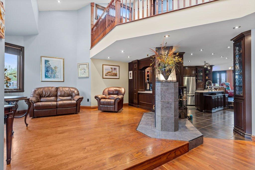 Living room - 2780 Tsse Belleau, Longueuil (Le Vieux-Longueuil), QC - Indoor