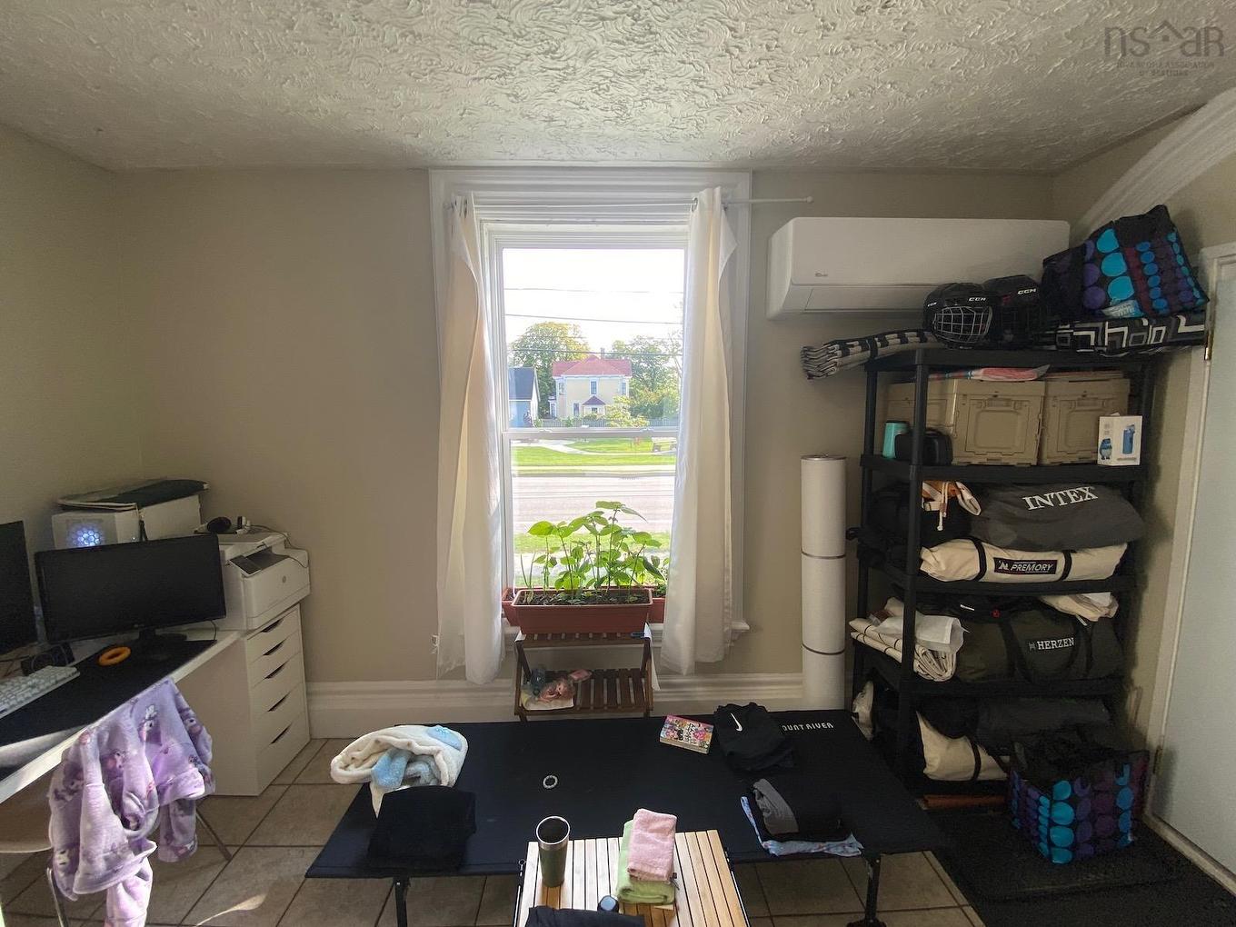 28 Parade Street, Yarmouth, NS