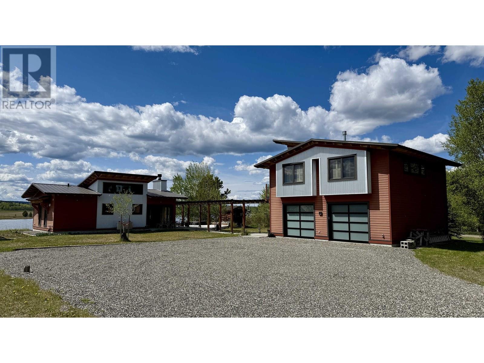 5460 Carlson Road, 100 Mile House, BC - Outdoor