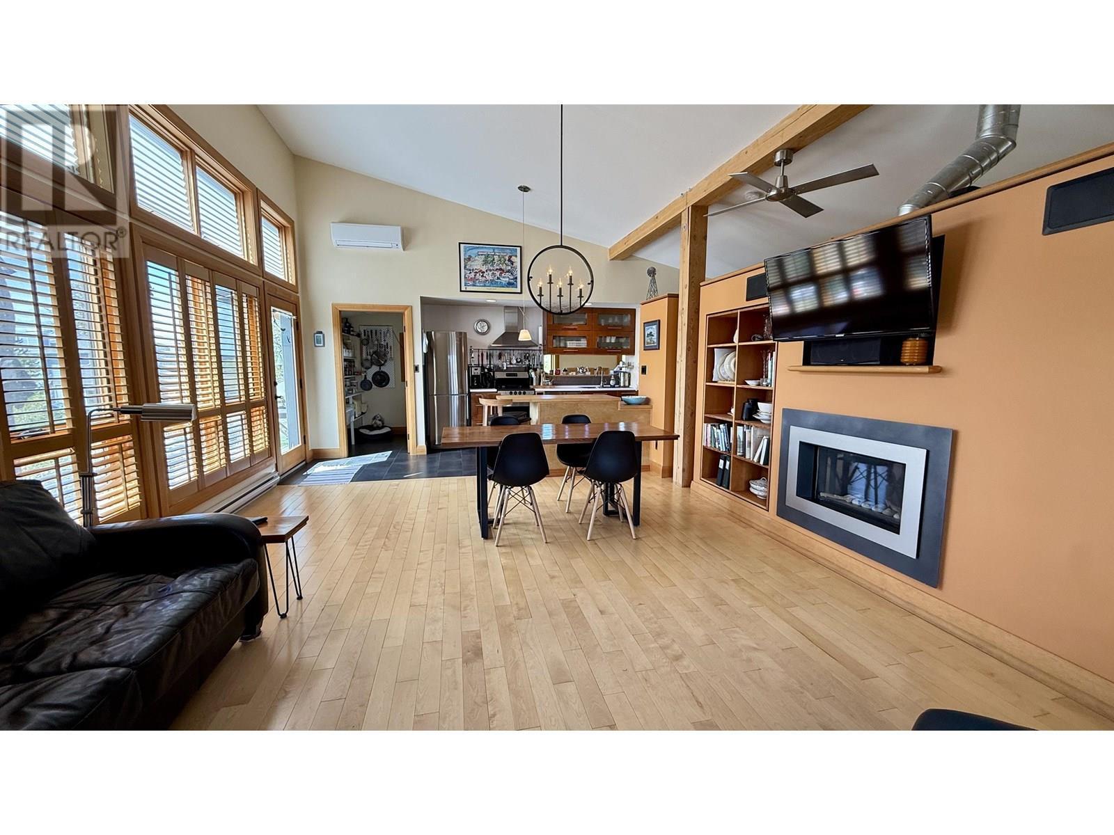 5460 Carlson Road, 100 Mile House, BC - Indoor Photo Showing Other Room With Fireplace