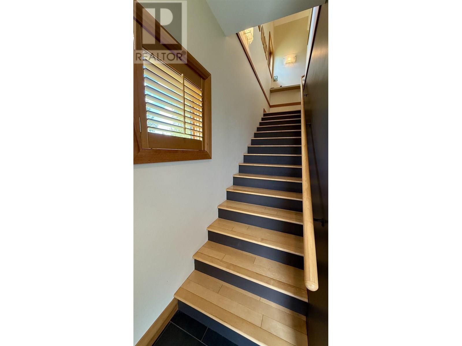 5460 Carlson Road, 100 Mile House, BC - Indoor Photo Showing Other Room