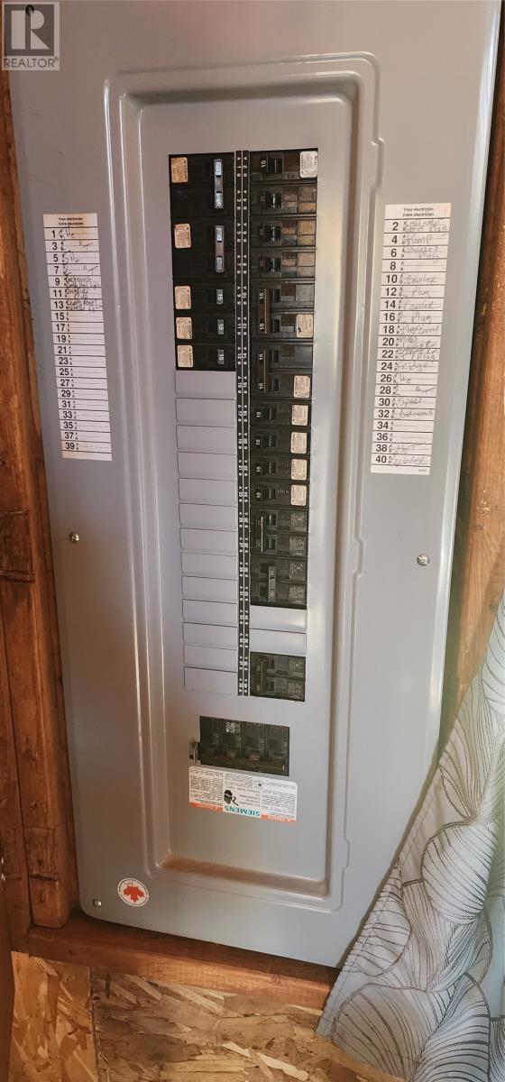 239 Mobile First Pond Road, Mobile, NL - Indoor Photo Showing Other Room