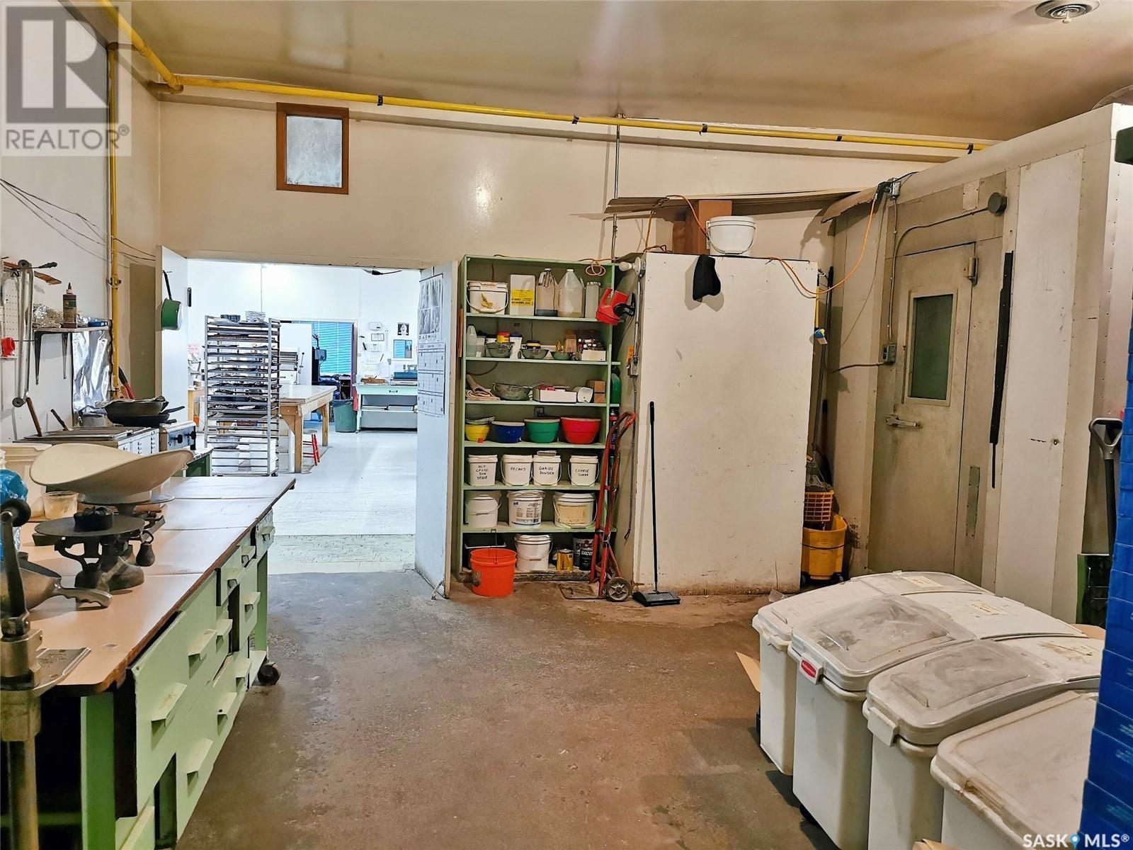 305 Main Street, Watrous, SK