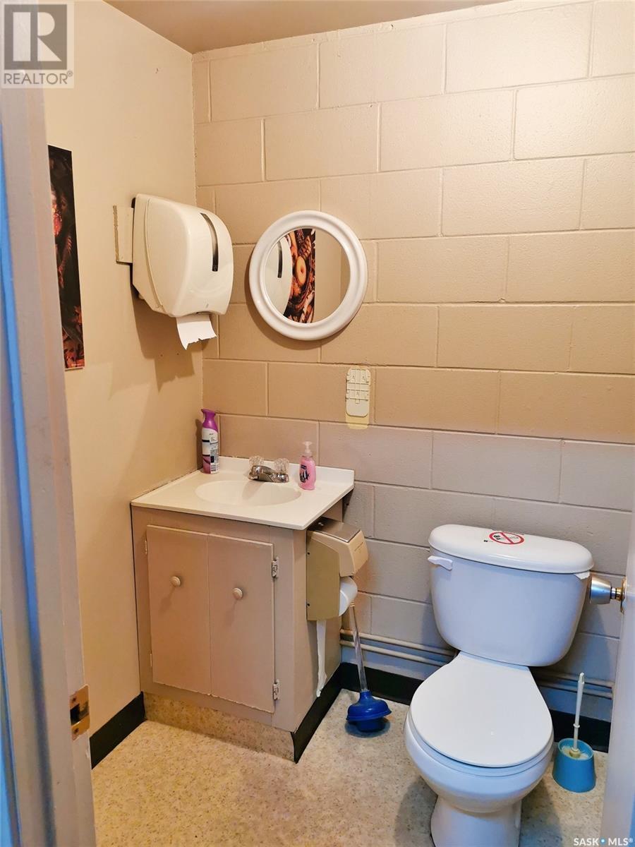 305 Main Street, Watrous, SK