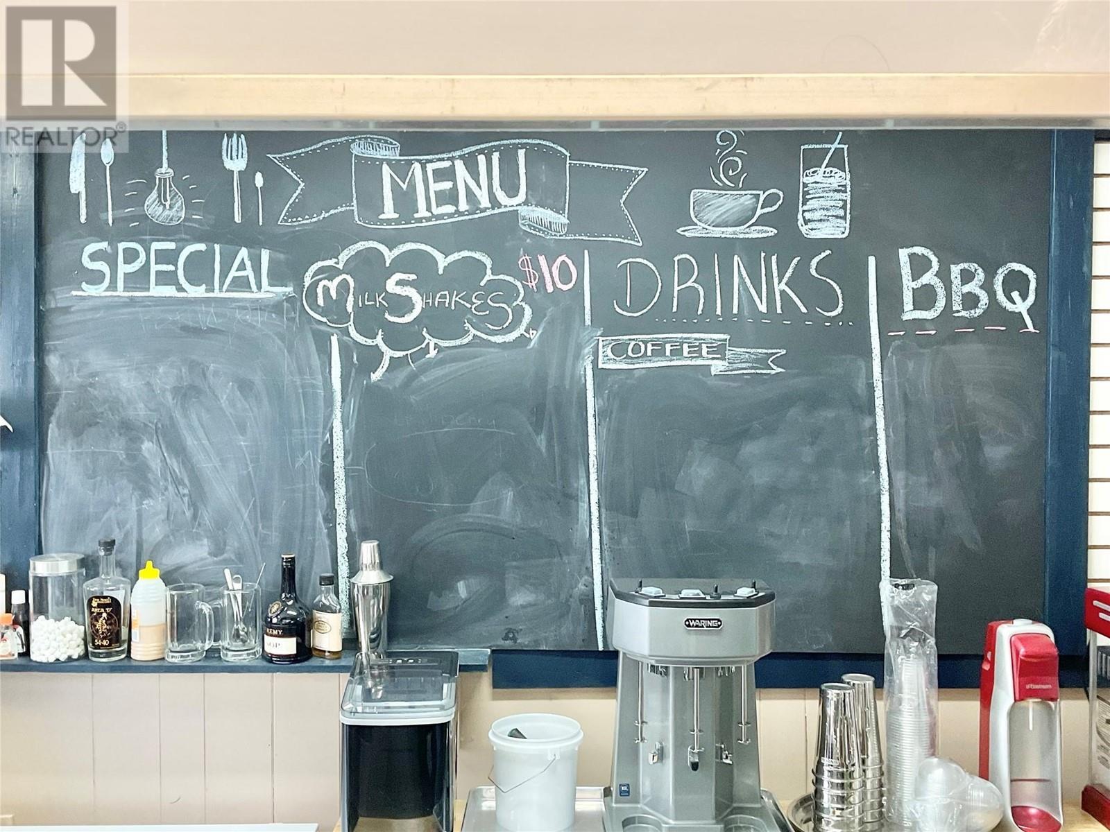 318 Copper Avenue S, Greenwood, BC