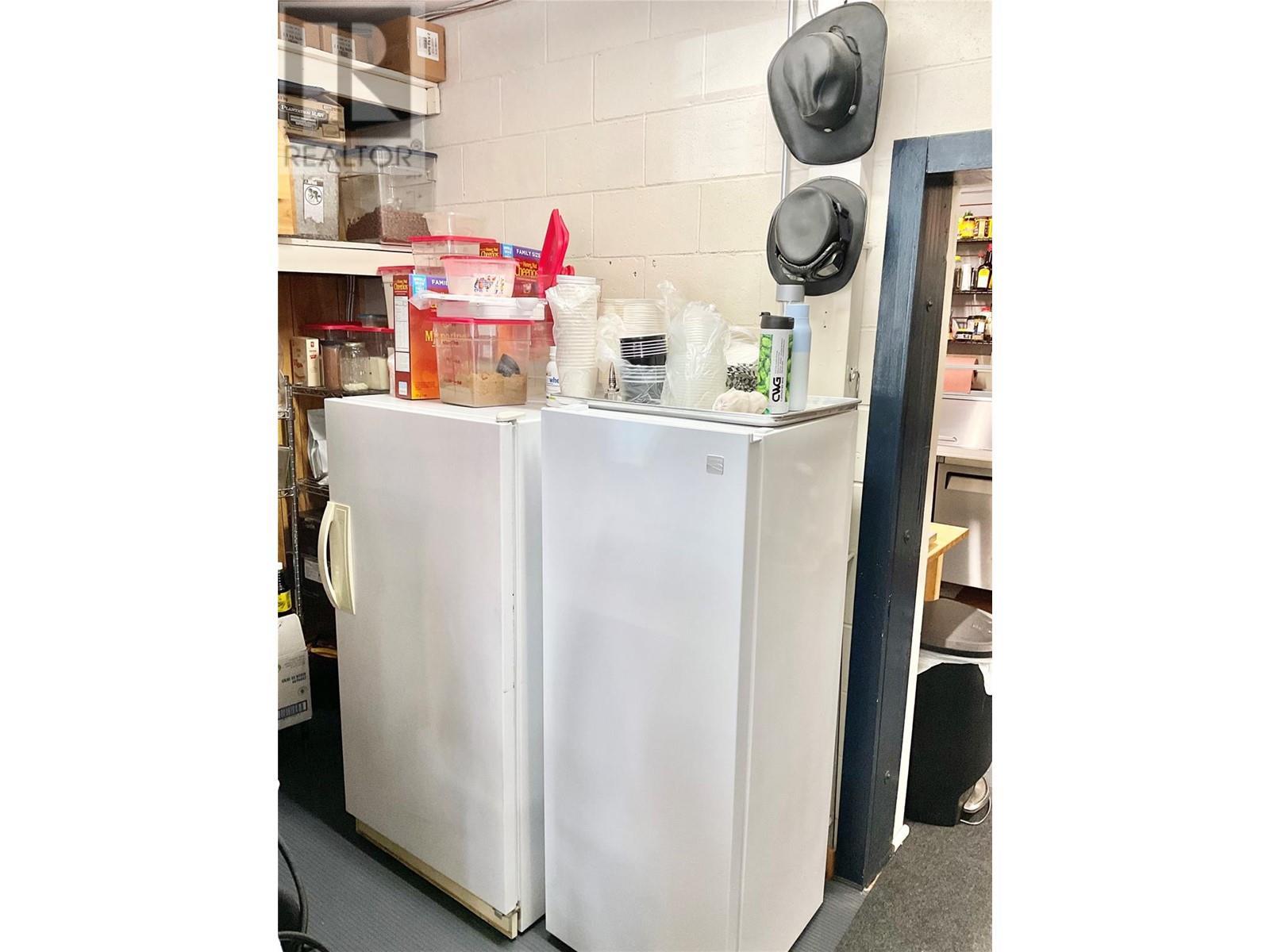 318 Copper Avenue S, Greenwood, BC