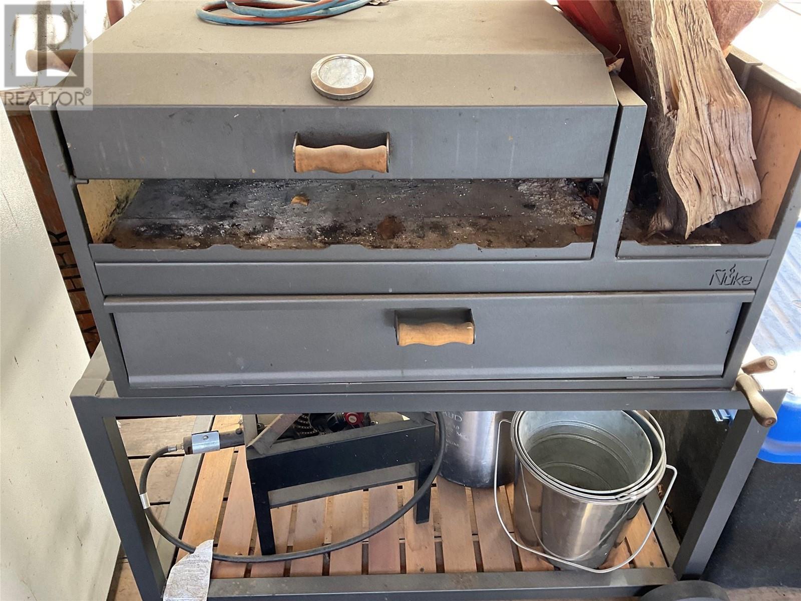 318 Copper Avenue S, Greenwood, BC