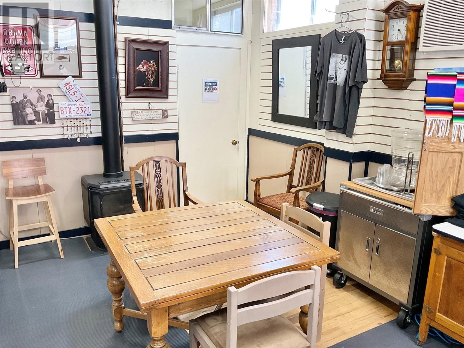 318 Copper Avenue S, Greenwood, BC