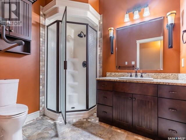 112 4 Highway S, Rosetown, SK - Indoor Photo Showing Bathroom