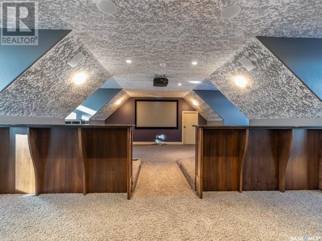 112 4 Highway S, Rosetown, SK - Indoor