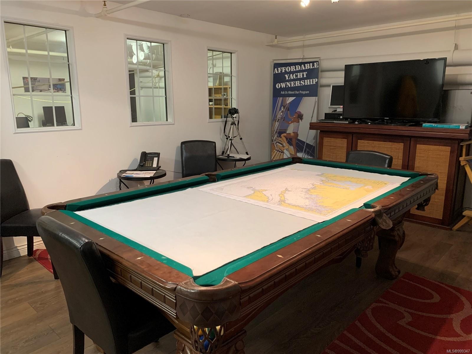 101-9776 Fourth St, Sidney, BC