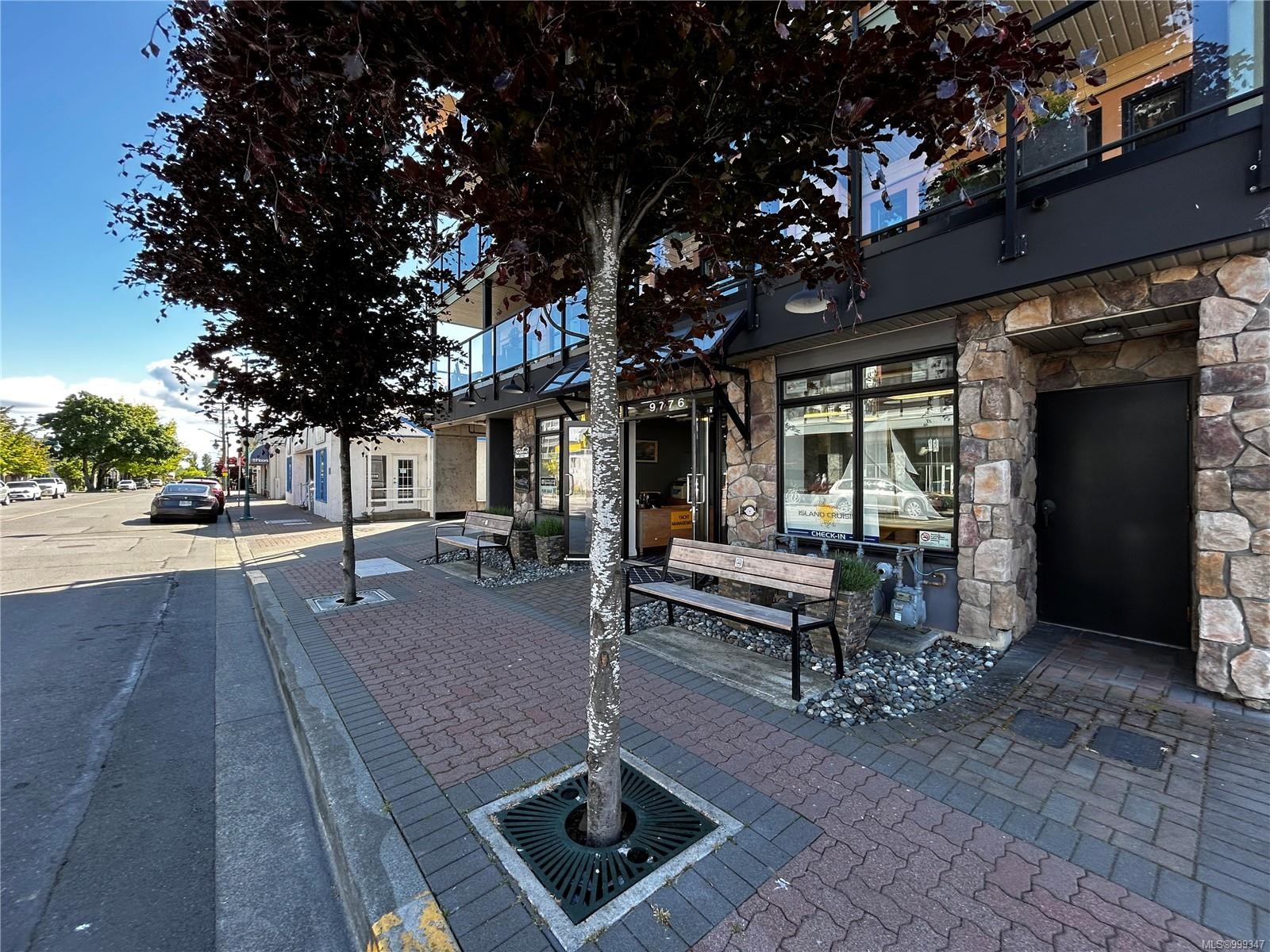 101-9776 Fourth St, Sidney, BC