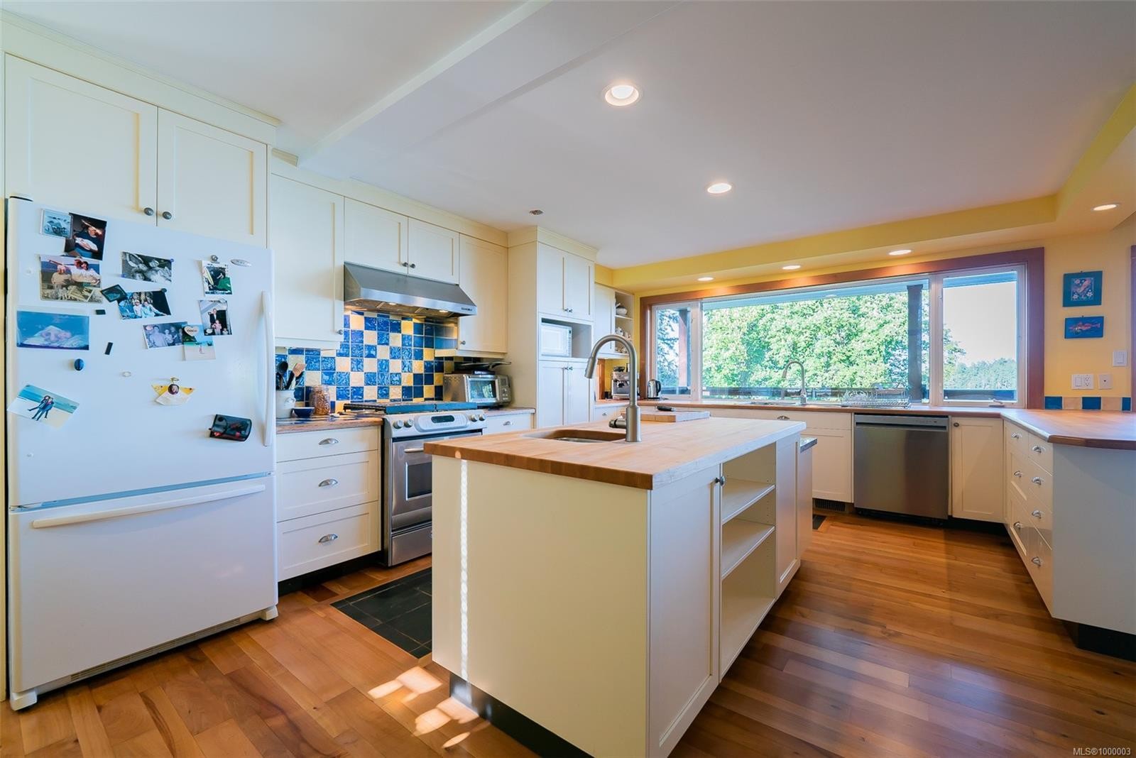 1560 Brebber Rd, Nanaimo, BC