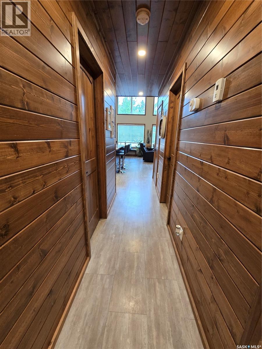 106 Lakeview Drive, Northern Admin District, SK - Indoor Photo Showing Other Room