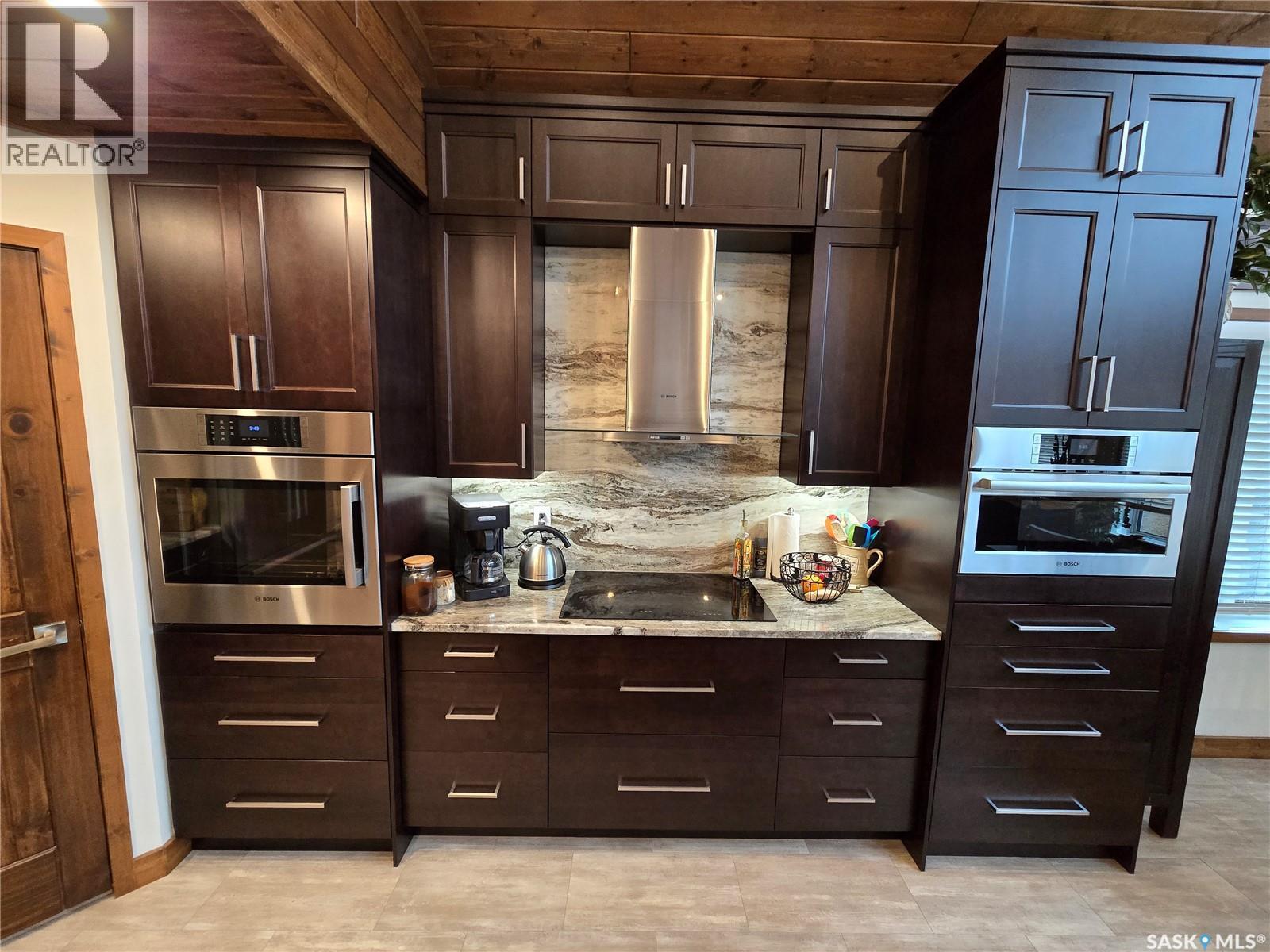 106 Lakeview Drive, Northern Admin District, SK - Indoor Photo Showing Kitchen