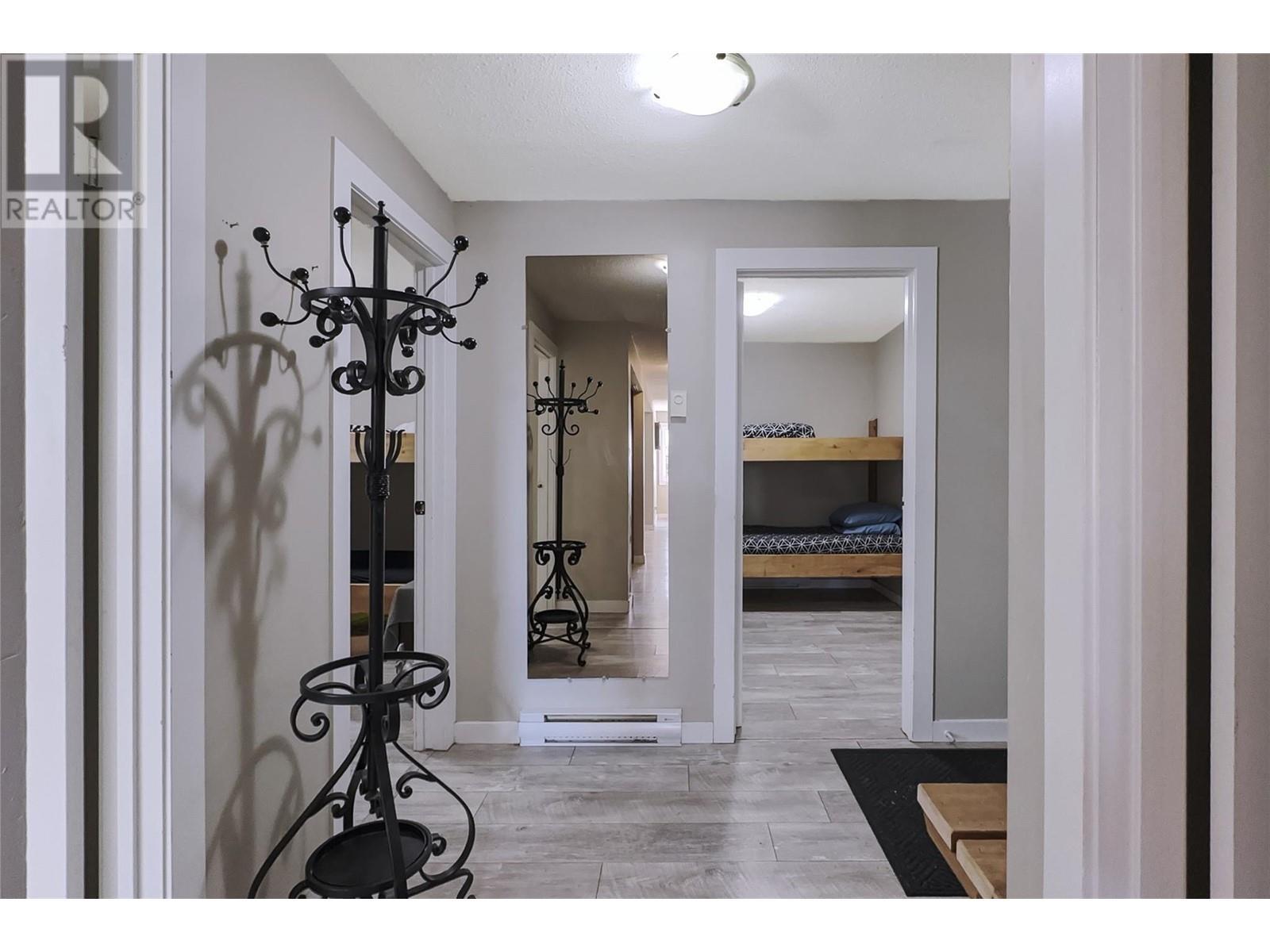 4817 Snow Pines Road Unit# D, Big White, BC - Indoor Photo Showing Other Room