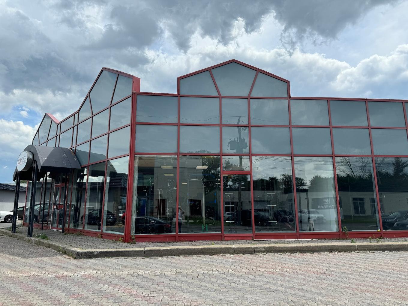 Frontage - 321 Rue Lawrence, Longueuil (Greenfield Park), QC