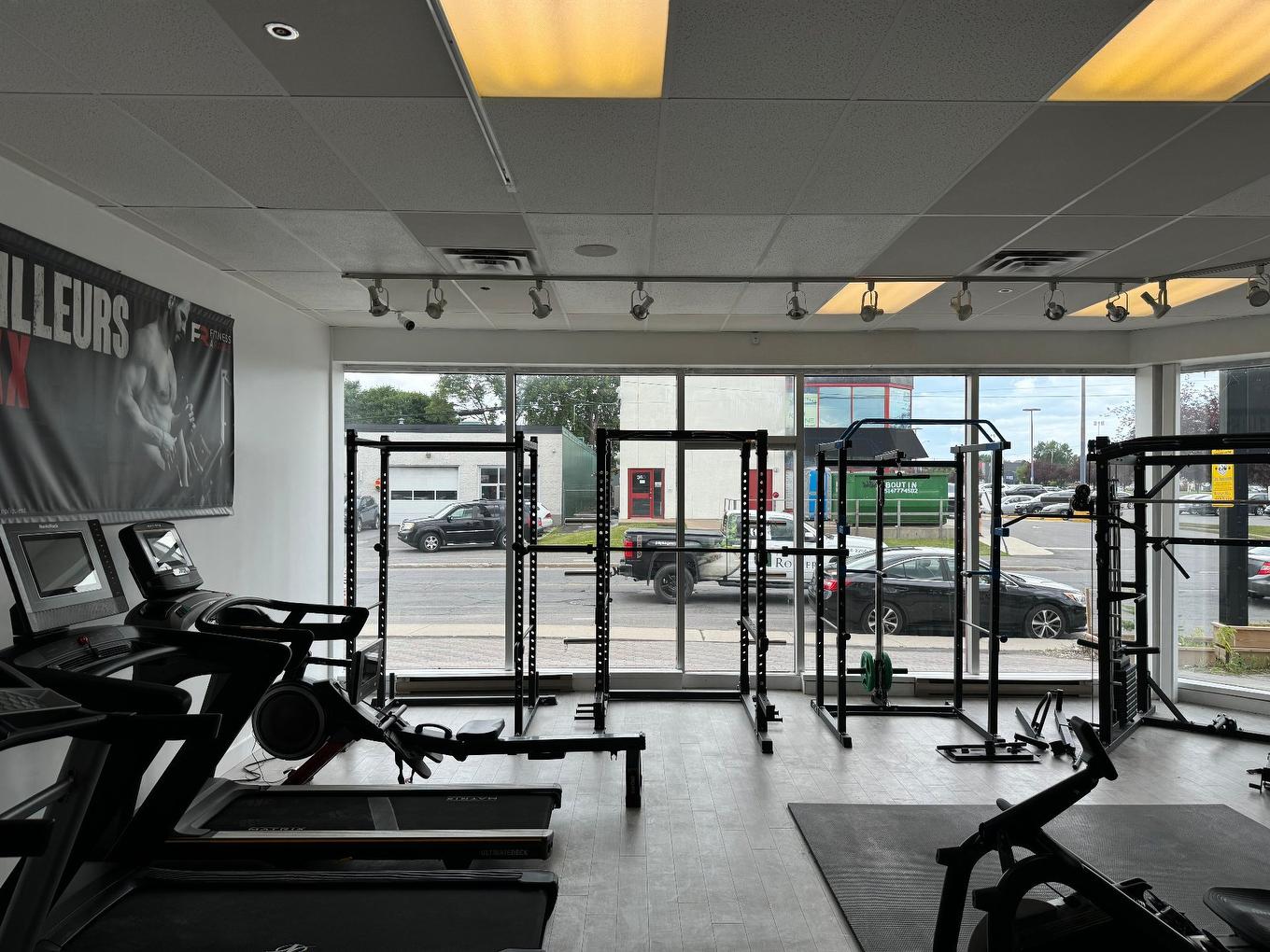 Commerce - 321 Rue Lawrence, Longueuil (Greenfield Park), QC