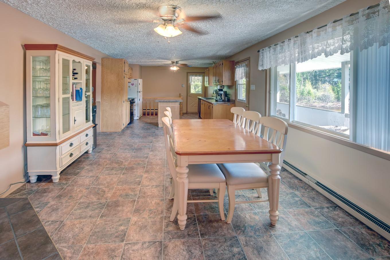 Salle à manger - 124 Domaine Alexandre, Saint-Côme, QC - Indoor Photo Showing Dining Room