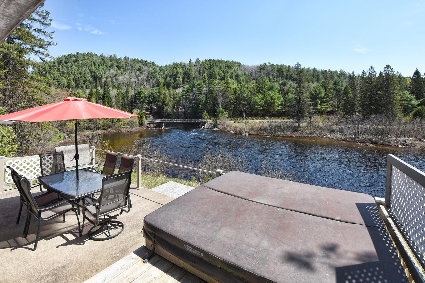 Balcon - 124 Domaine Alexandre, Saint-Côme, QC - Outdoor With Body Of Water