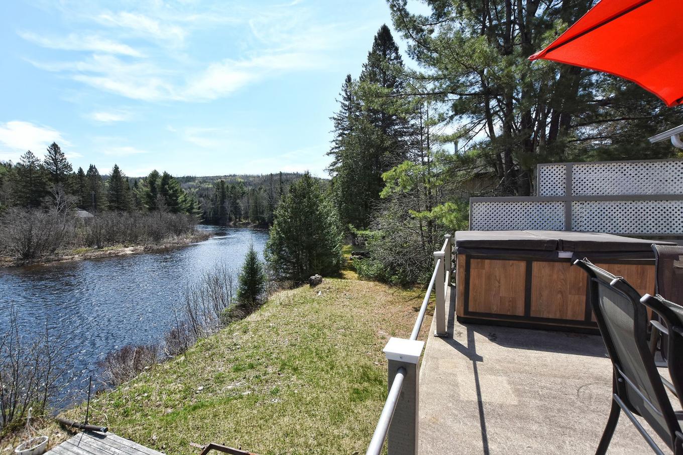 Vue sur l'eau - 124 Domaine Alexandre, Saint-Côme, QC - Outdoor With Body Of Water