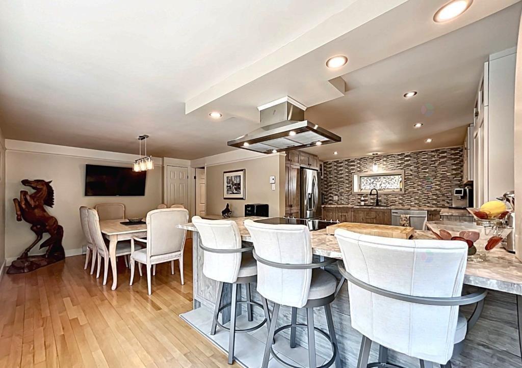 Overall view - 450 Ch. Aubin, Saint-Sauveur, QC - Indoor Photo Showing Dining Room