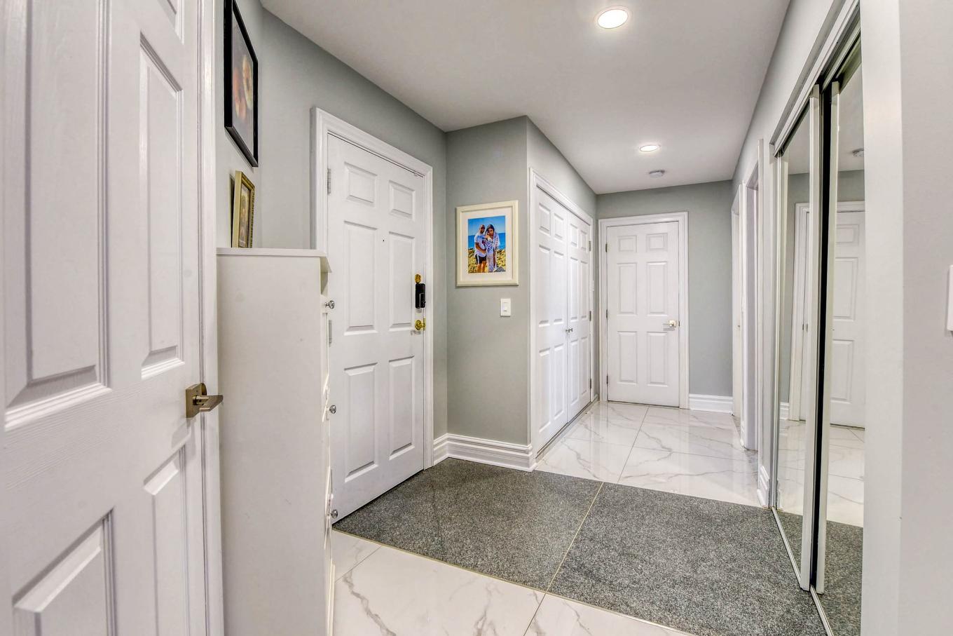 Hall d'entrée/Vestibule - 308-1511 Boul. Shevchenko, Montréal (Lasalle), QC - Indoor Photo Showing Other Room