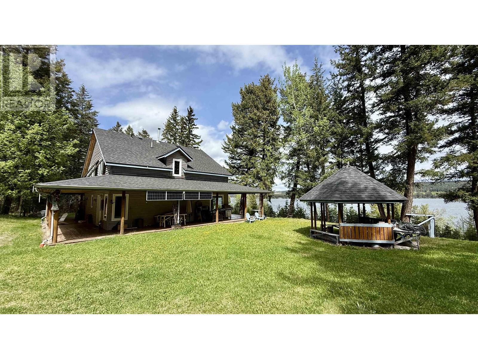 4460 Tatton-Helena Fs Road, Lac La Hache, BC - Outdoor With Deck Patio Veranda