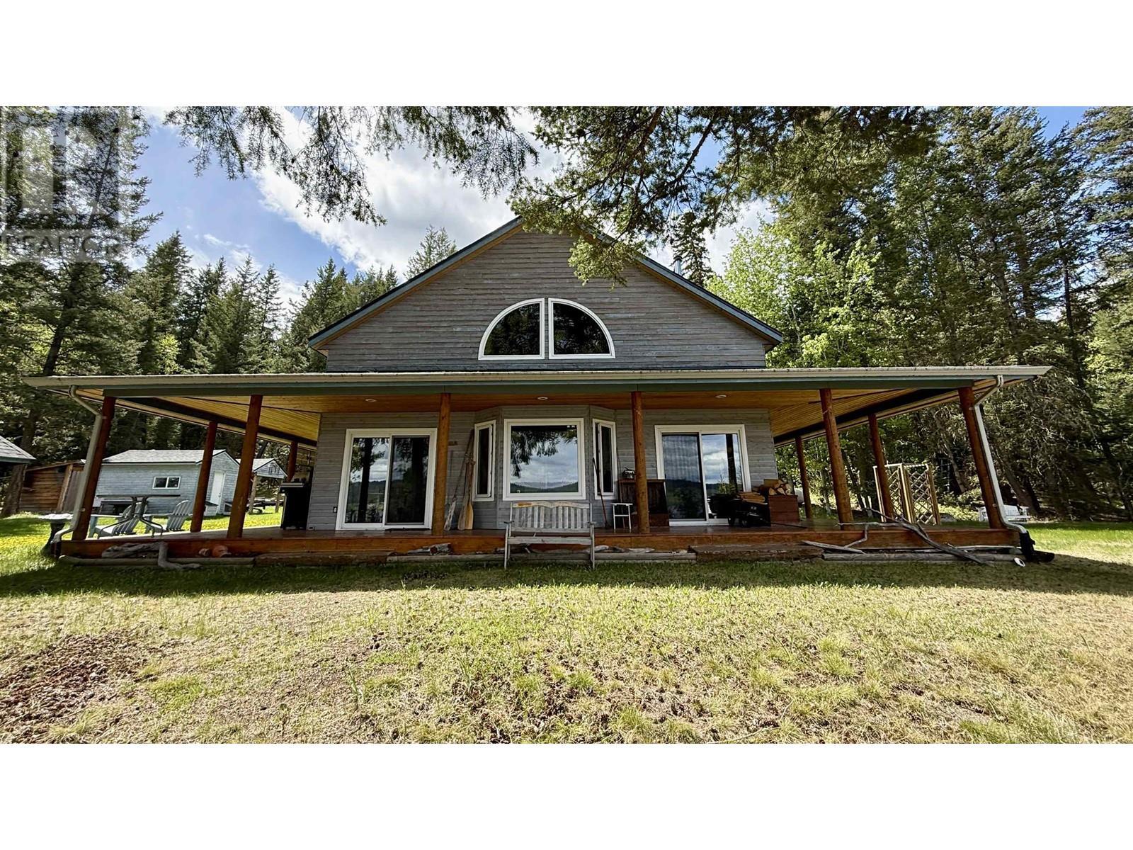 4460 Tatton-Helena Fs Road, Lac La Hache, BC - Outdoor With Deck Patio Veranda