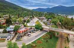 920 Nelson Avenue Nelson, BC V1L 2N9
