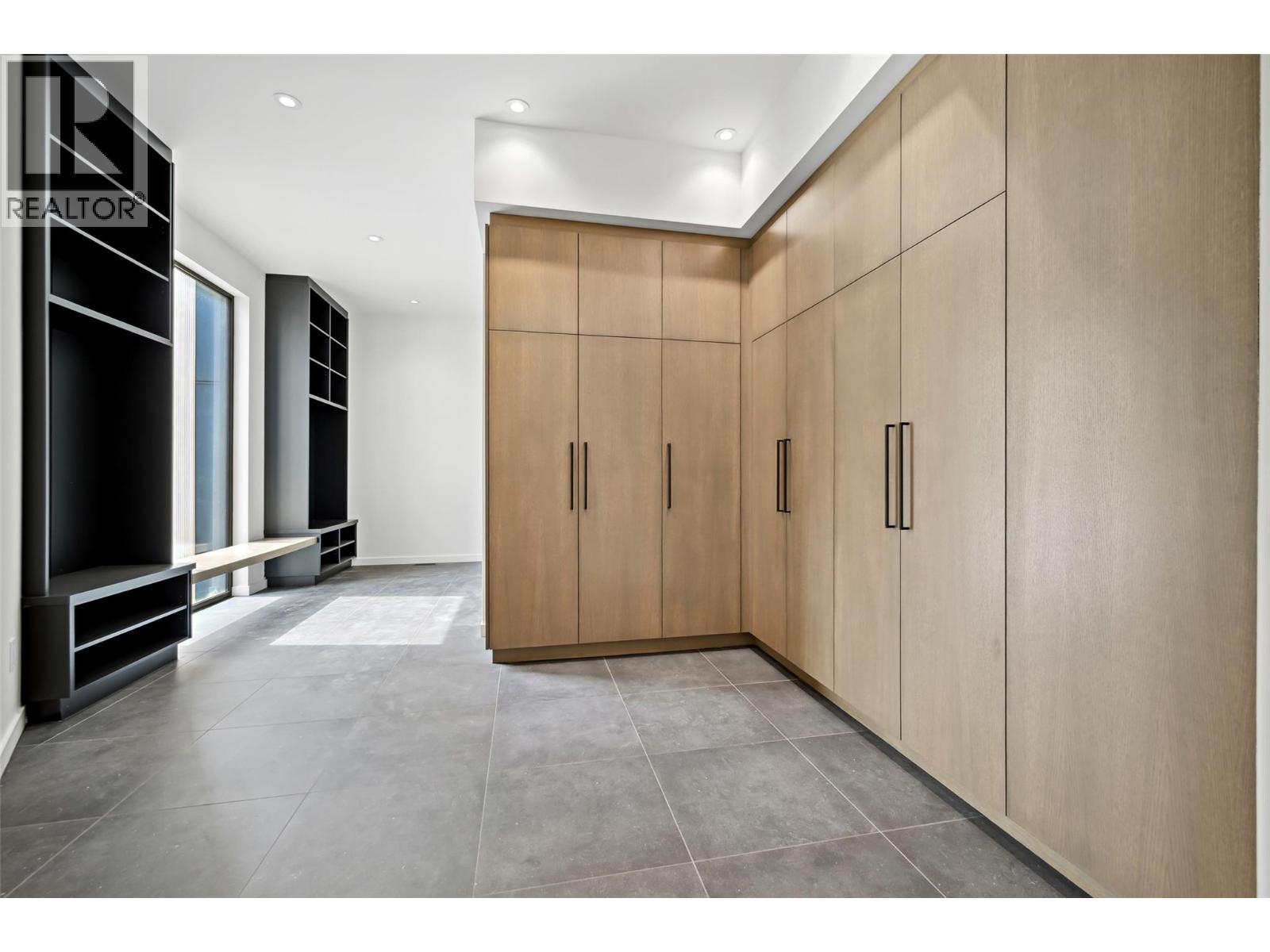 6200 Columbia Lake Road Unit# 4, Columbia Lake, BC - Indoor Photo Showing Other Room