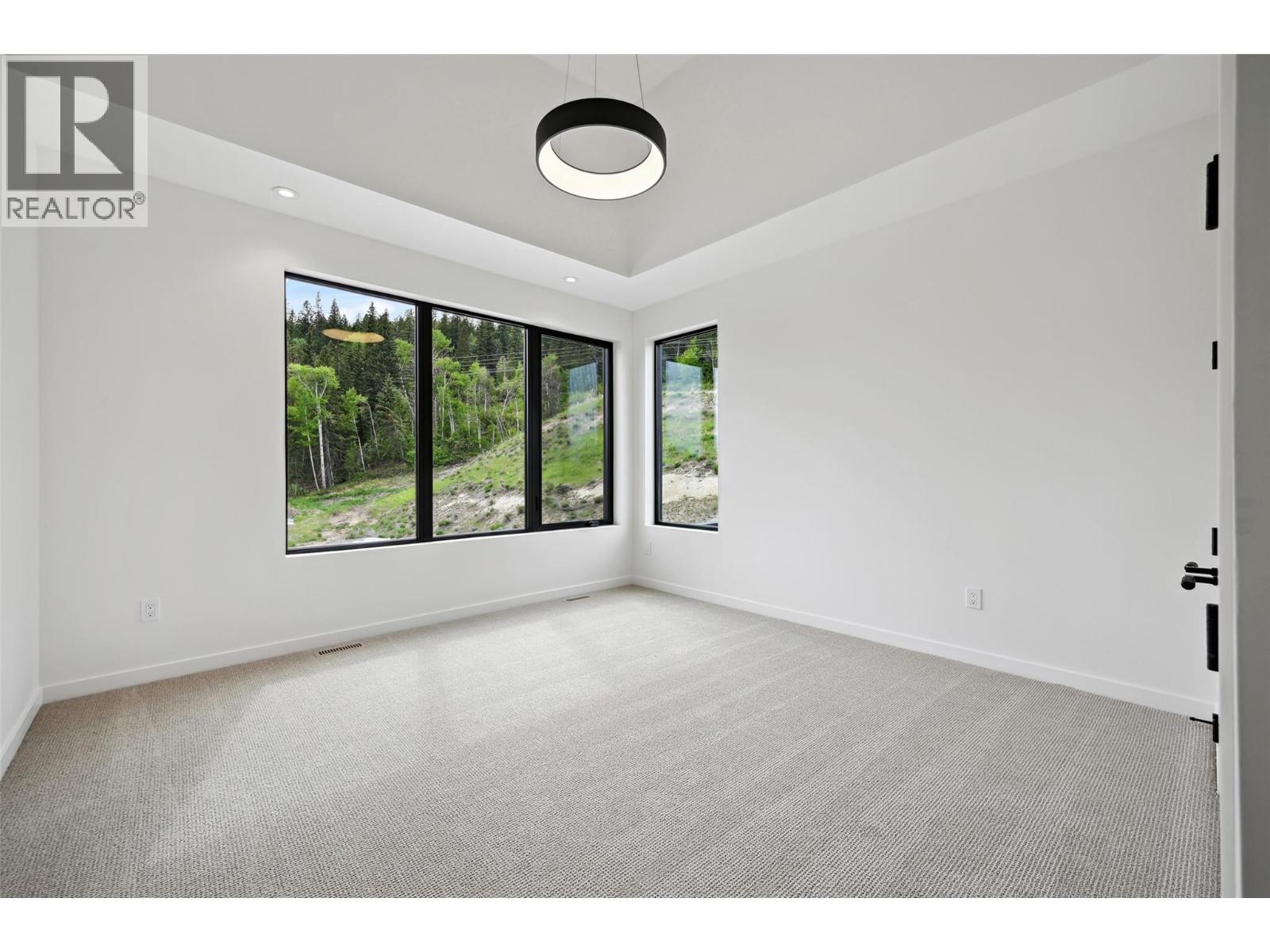 6200 Columbia Lake Road Unit# 4, Columbia Lake, BC - Indoor Photo Showing Other Room