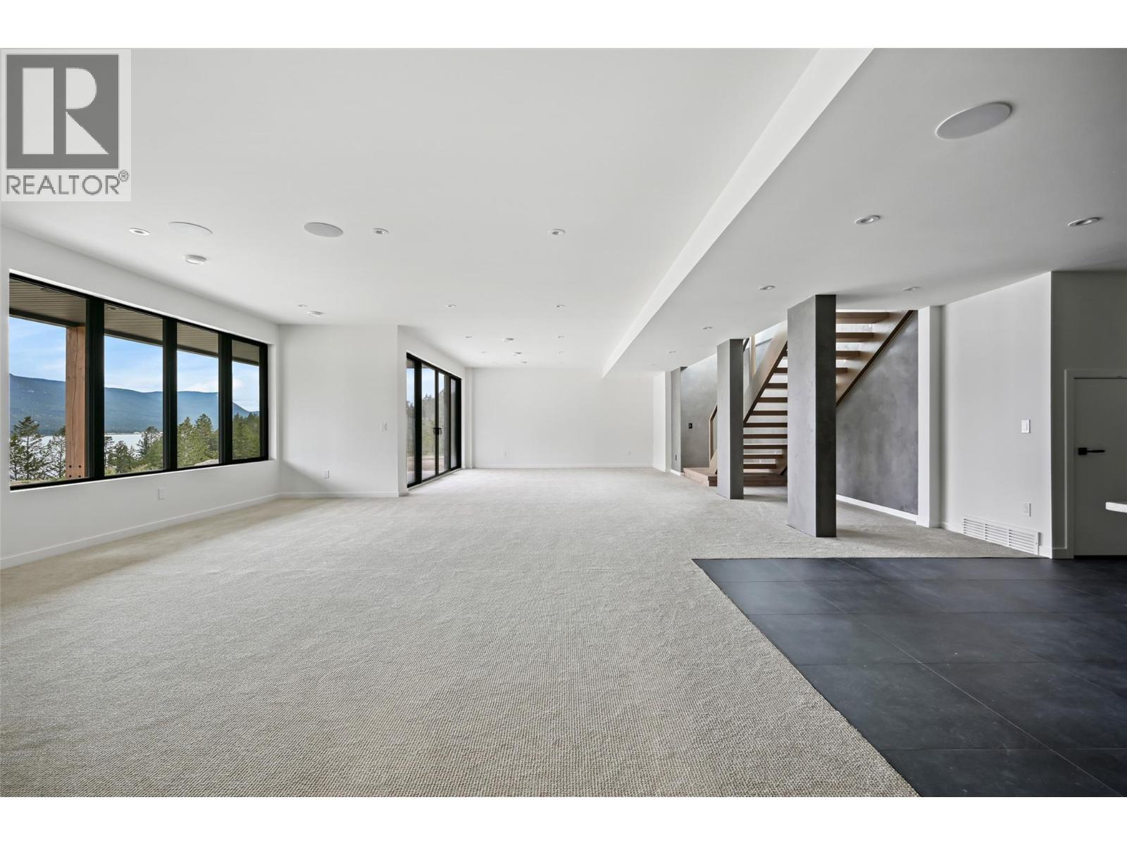 6200 Columbia Lake Road Unit# 4, Columbia Lake, BC - Indoor Photo Showing Other Room