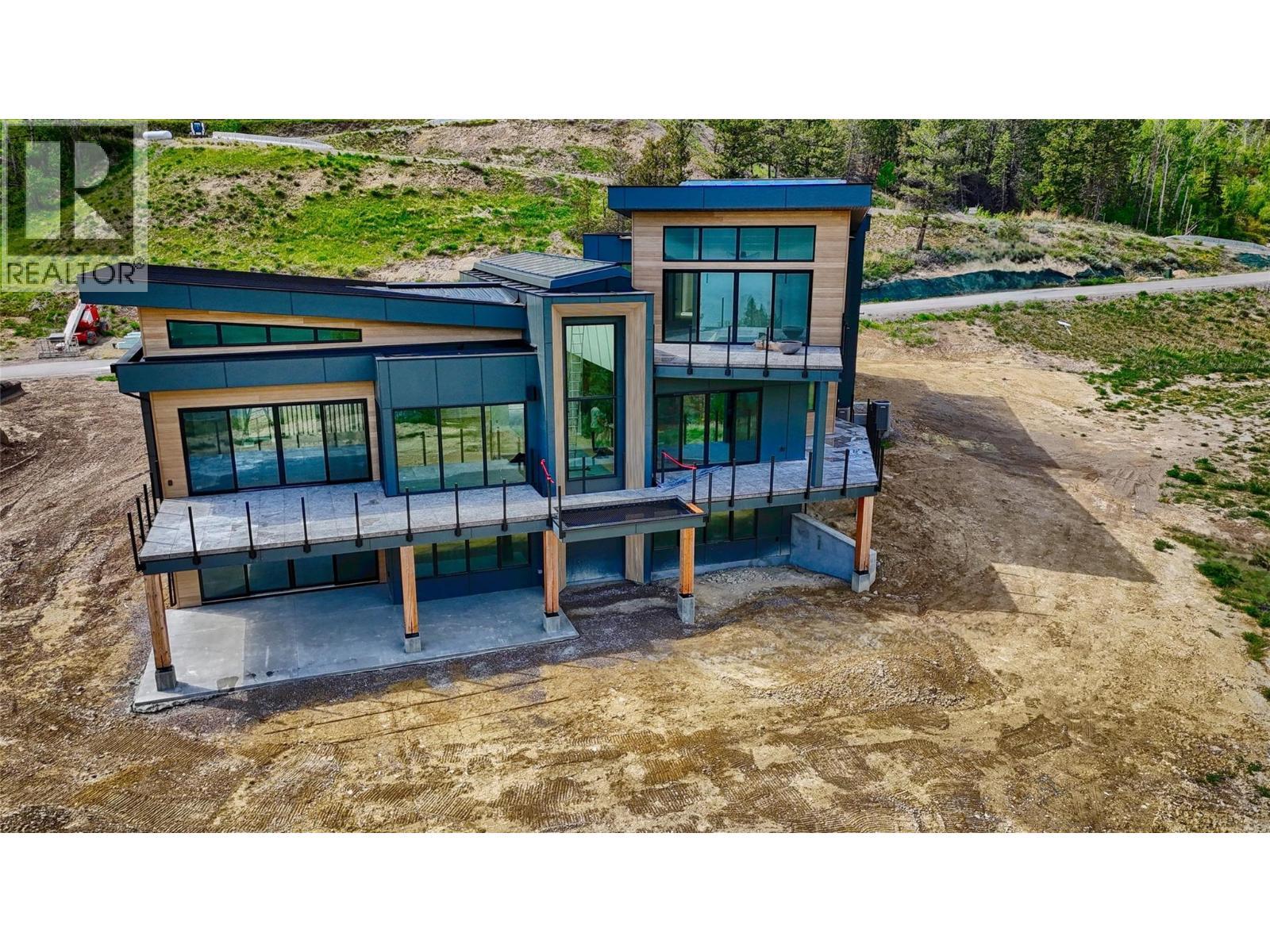 6200 Columbia Lake Road Unit# 4, Columbia Lake, BC - Outdoor