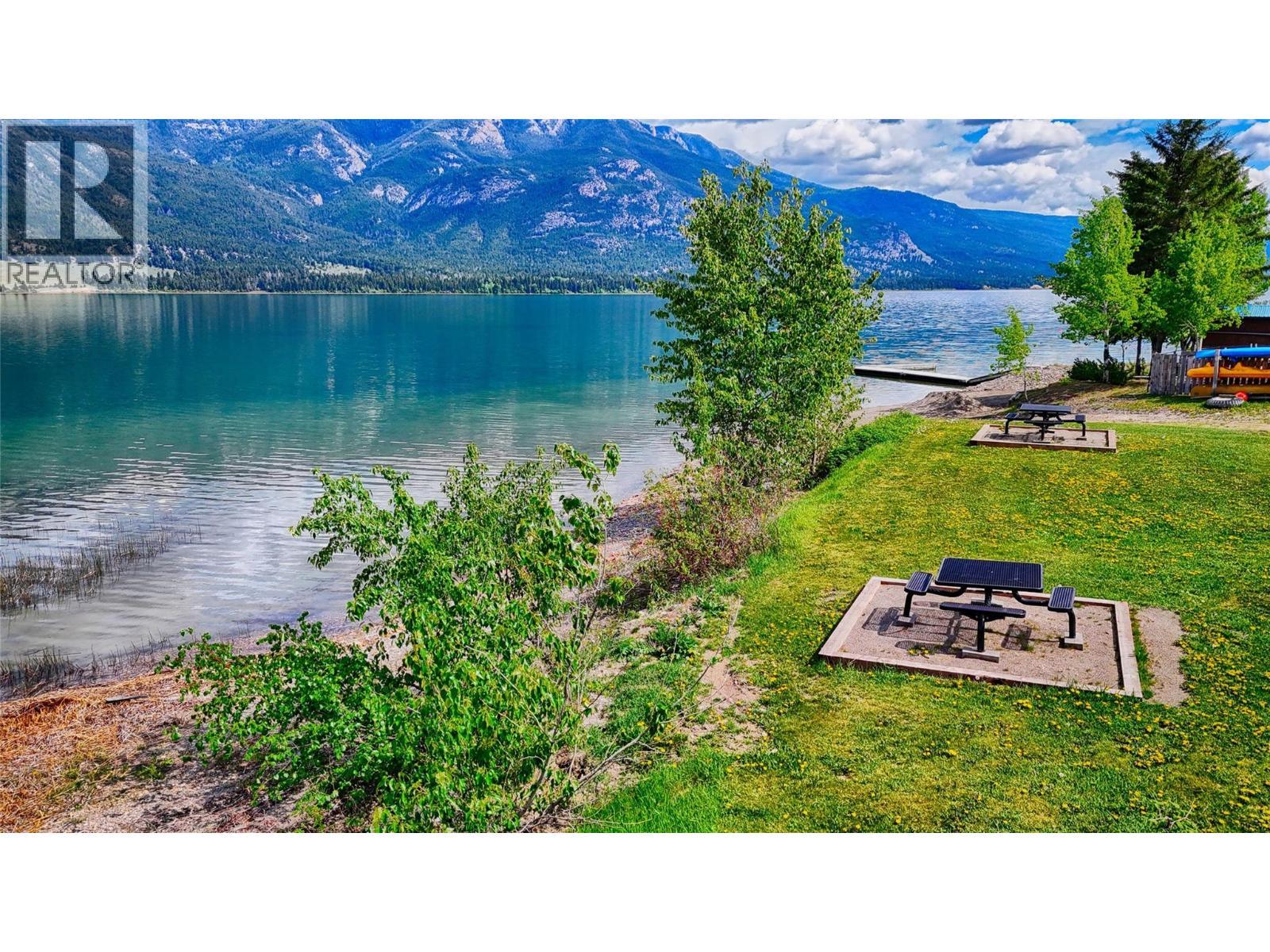 6200 Columbia Lake Road Unit# 4, Columbia Lake, BC - Outdoor With Body Of Water With View