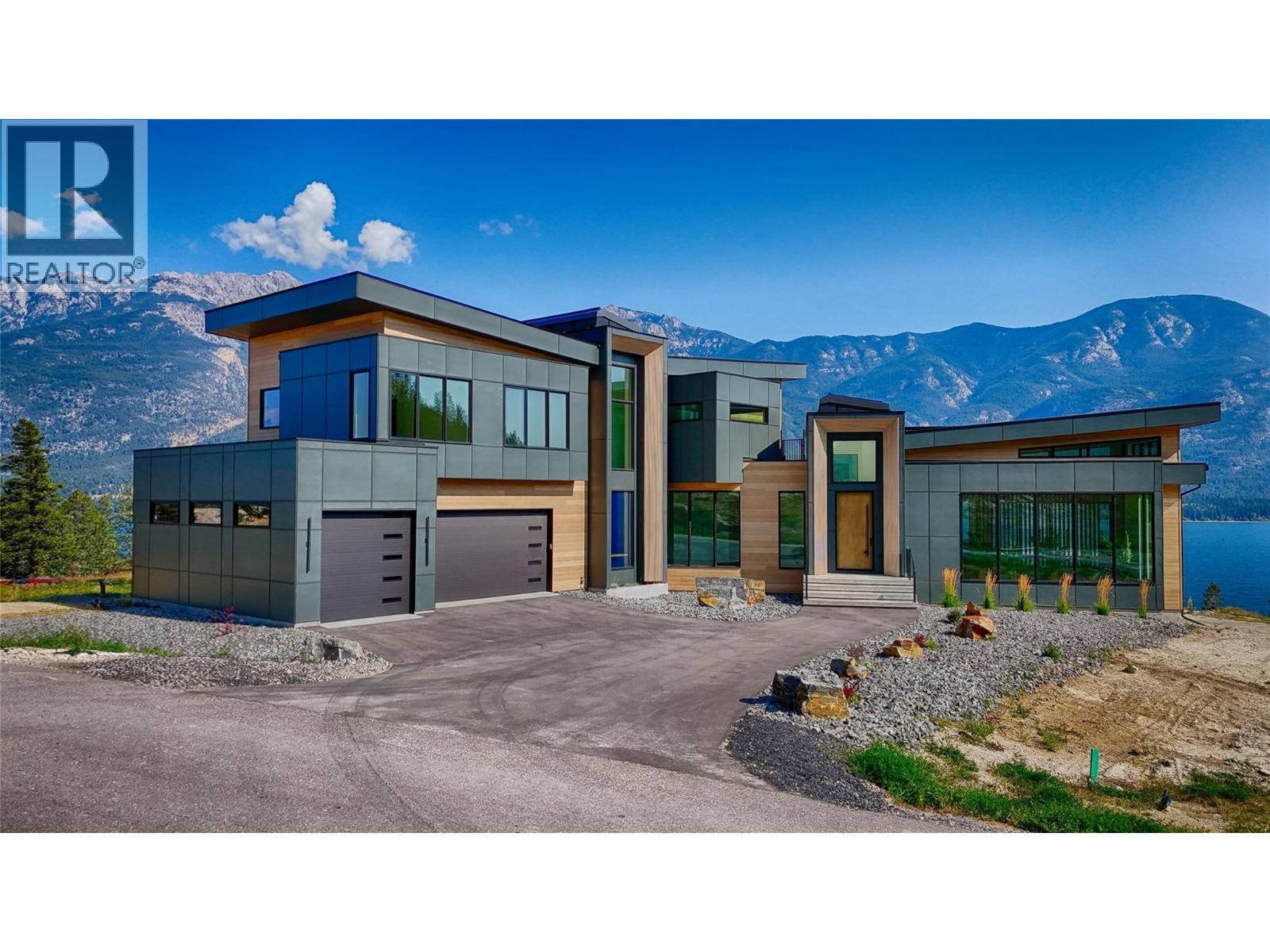 6200 Columbia Lake Road Unit# 4, Columbia Lake, BC - Outdoor