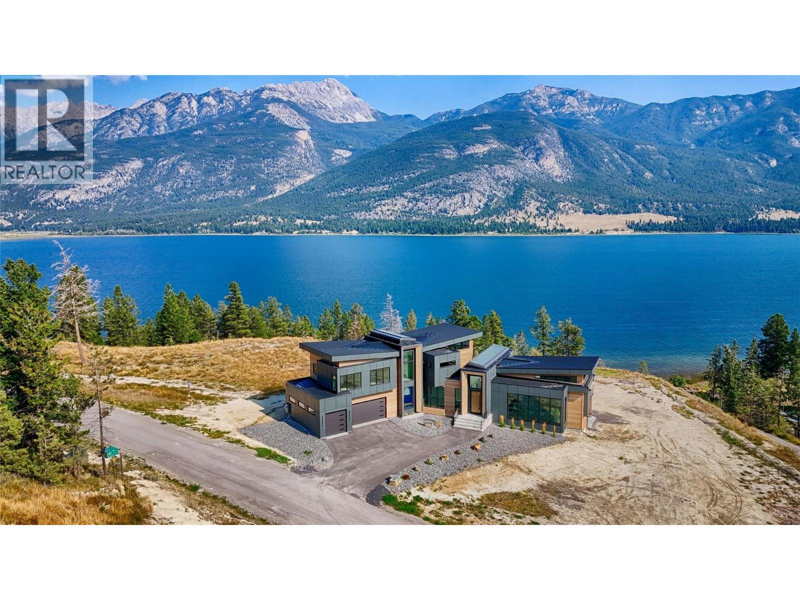 6200 Columbia Lake Road Unit# 4, Columbia Lake, BC - Outdoor With Body Of Water With View