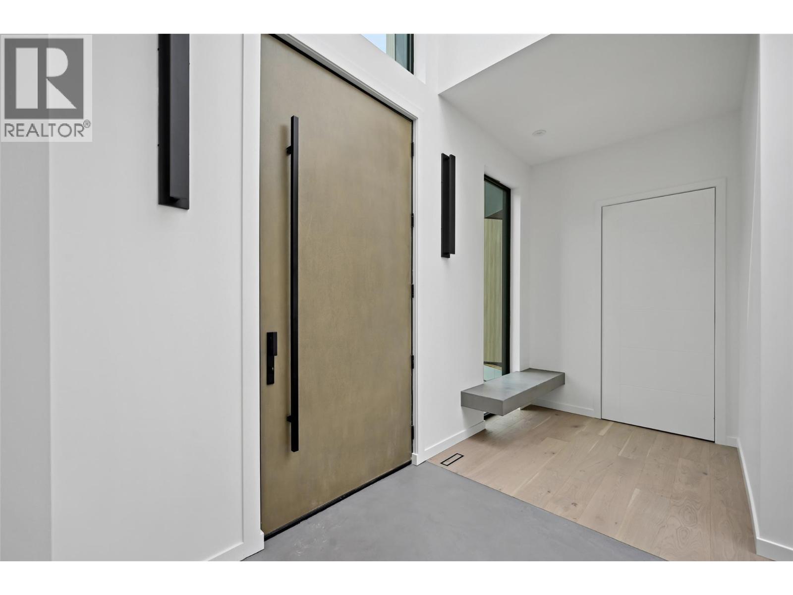 6200 Columbia Lake Road Unit# 4, Columbia Lake, BC - Indoor Photo Showing Other Room