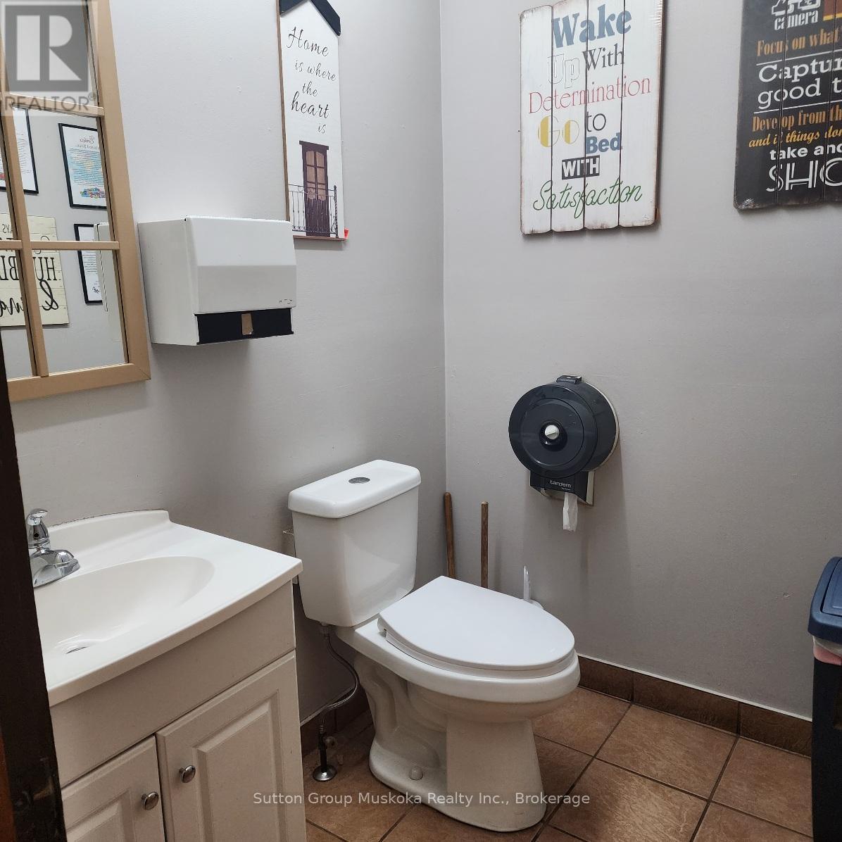 Bathroom 2 - 2832 Highway 60 Highway, Lake Of Bays (Franklin), ON